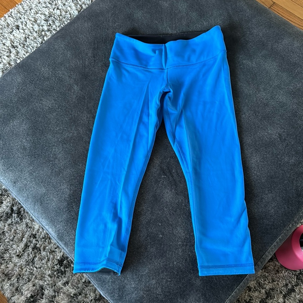 Lululemon leggings, mid rise good condition